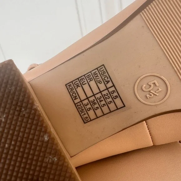 Forever 21 Black and Tan Block Heel Shoes - Picture 8 of 8